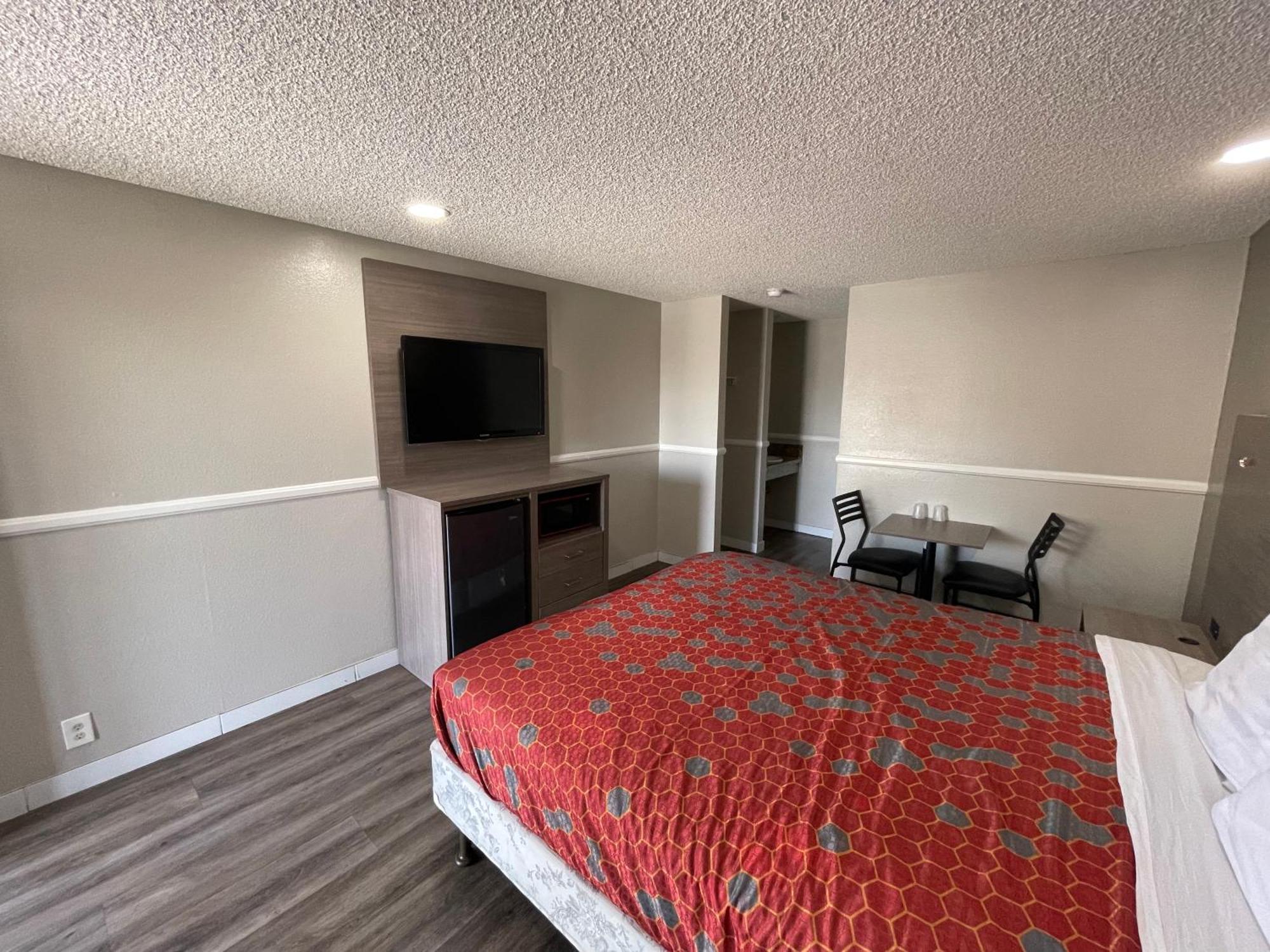Simplestay Suites - Downtown San Bernardino Exterior photo